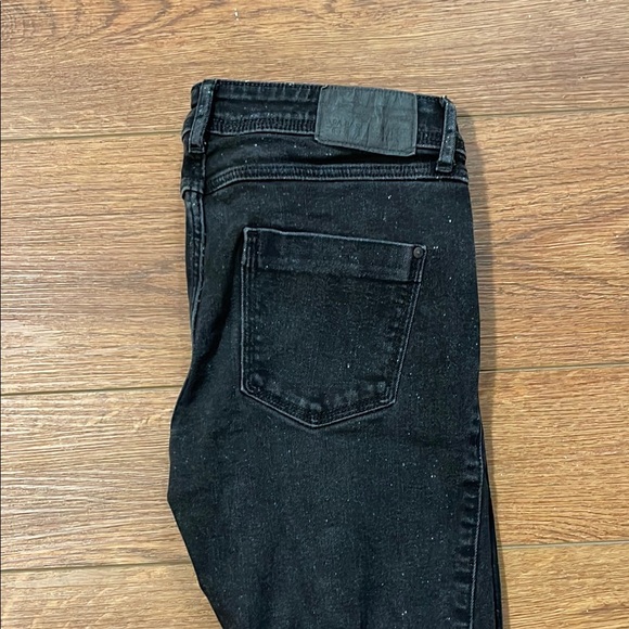 Zara Basic Black Denim Jeans - Picture 4 of 6